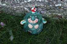 Cargar imagen en el visor de la galería, Chibitroll musgo