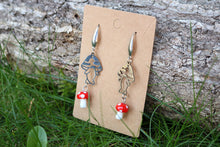 Cargar imagen en el visor de la galería, Pendientes setiño con seta