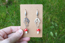 Cargar imagen en el visor de la galería, Pendientes setiño con seta