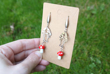 Cargar imagen en el visor de la galería, Pendientes setiño con seta