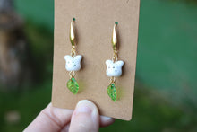 Cargar imagen en el visor de la galería, Pendientes Chibi Totoro