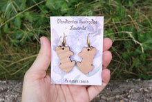 Cargar imagen en el visor de la galería, Pendientes lavanda de madera