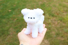 Cargar imagen en el visor de la galería, Perrito blanco articulado