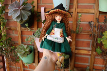 Cargar imagen en el visor de la galería, Dian BJD bruja verde