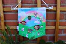 Cargar imagen en el visor de la galería, Pin banner / Expositor de pines de conejorias en un prado