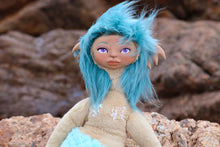 Cargar imagen en el visor de la galería, Artdoll articulada de Yara, la sirena (OOAK)