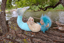 Cargar imagen en el visor de la galería, Artdoll articulada de Yara, la sirena (OOAK)