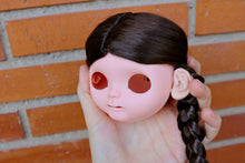 Cargar imagen en el visor de la galería, Orejas de resina para muñecas Blythe. Tamaño grande.