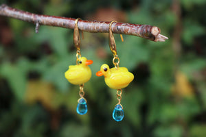 “Like a duck in water” earrings
