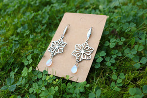 Snowflake earrings