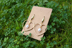 Pearl heart earrings