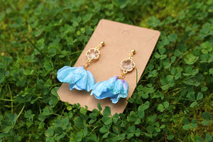 Elegant flower earrings