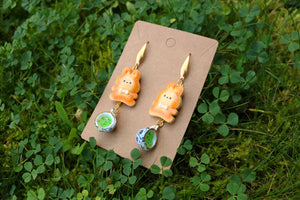 Bunny cookie earrings with tea