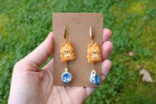 Load image into Gallery viewer, Kitten cookie earrings with tea
