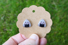 Cargar imagen en el visor de la galería, Pendientes onigiri
