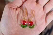 Load image into Gallery viewer, Tulip earrings
