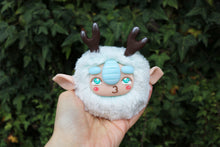 Load image into Gallery viewer, Winter troll to hang
