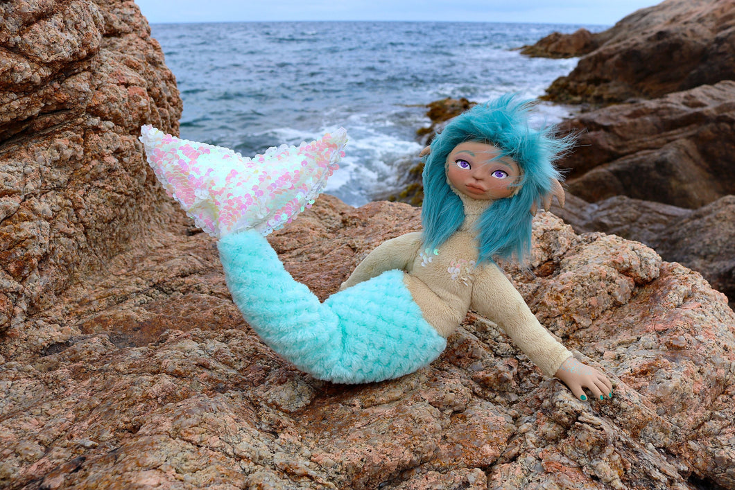 Yara the mermaid posable artdoll (OOAK)