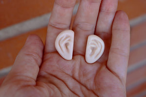 Resin ears for Blythe customization. Small size.